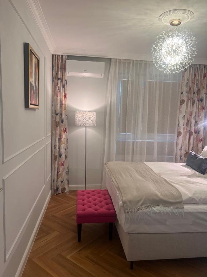 Bella Casa Luxury Apartament Radom Kültér fotó